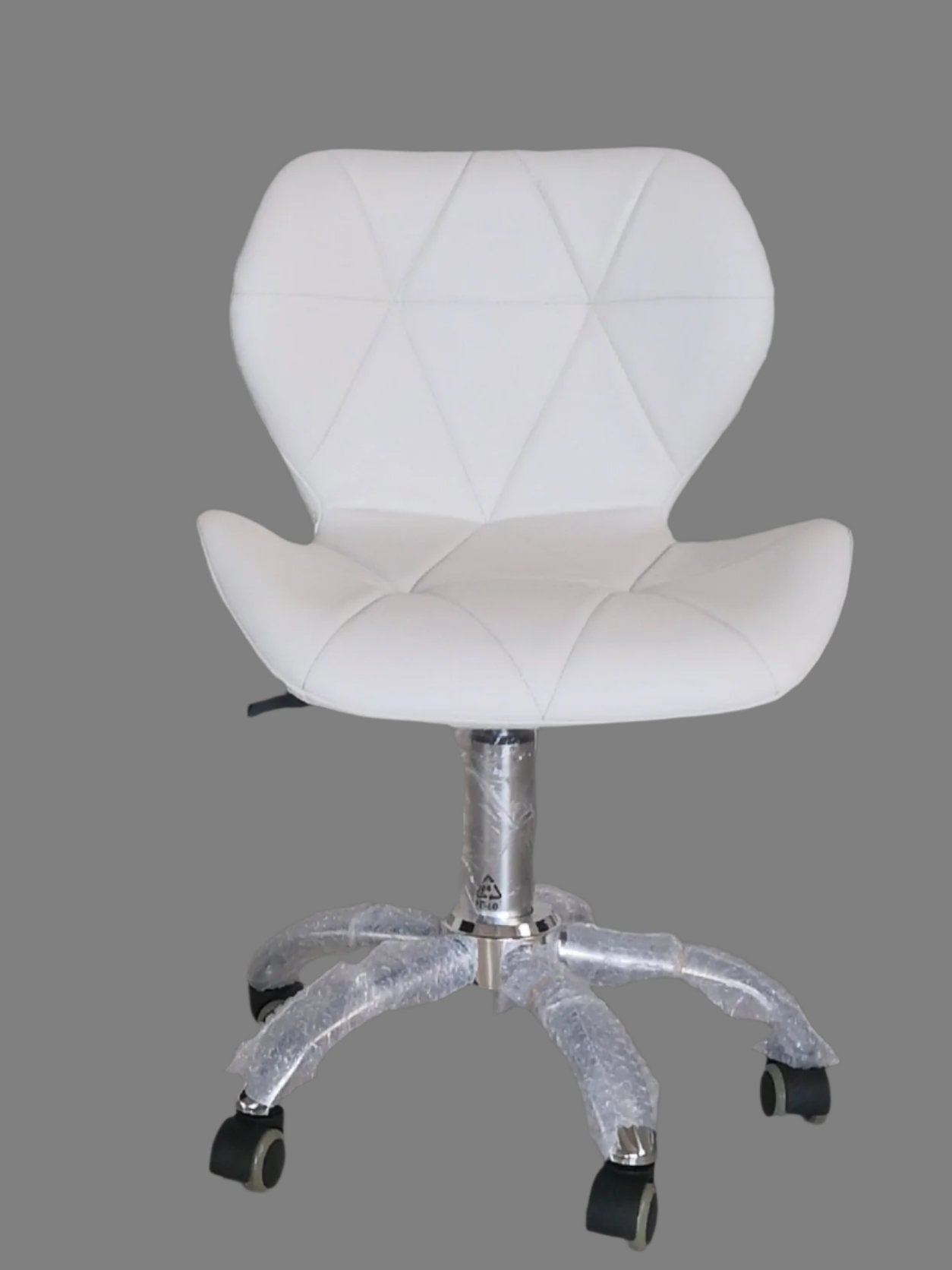 DIAMOND ESSENCE STOOL