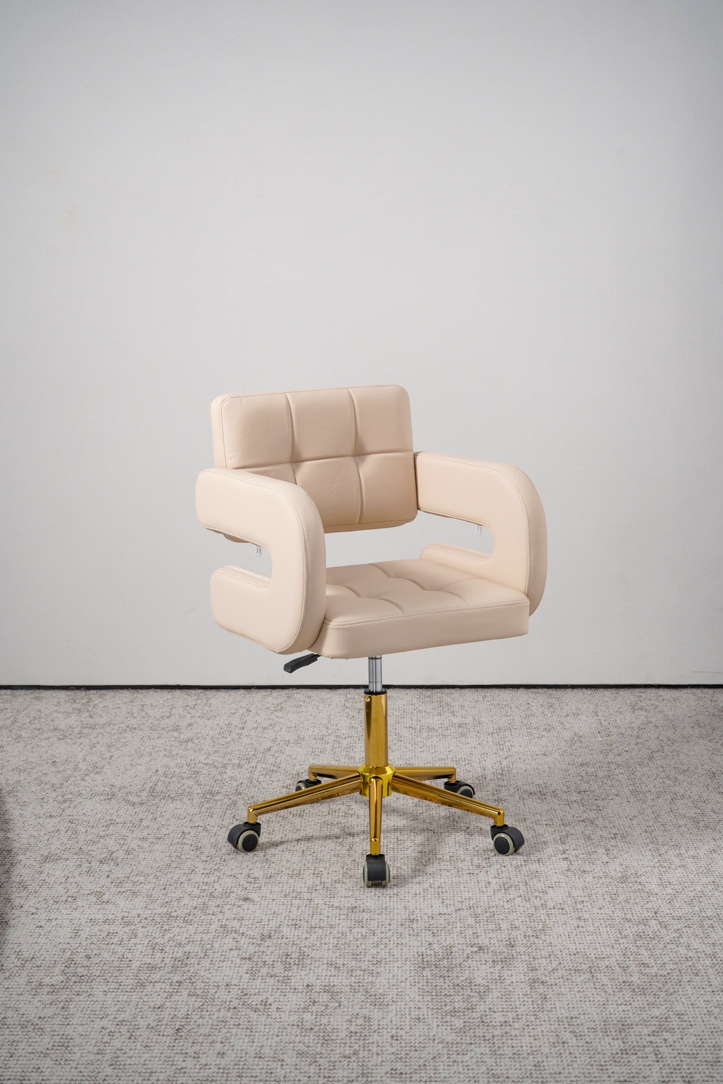 SASSY SAILOR STOOL