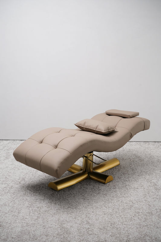 FOXX BEAUTY LOUNGER