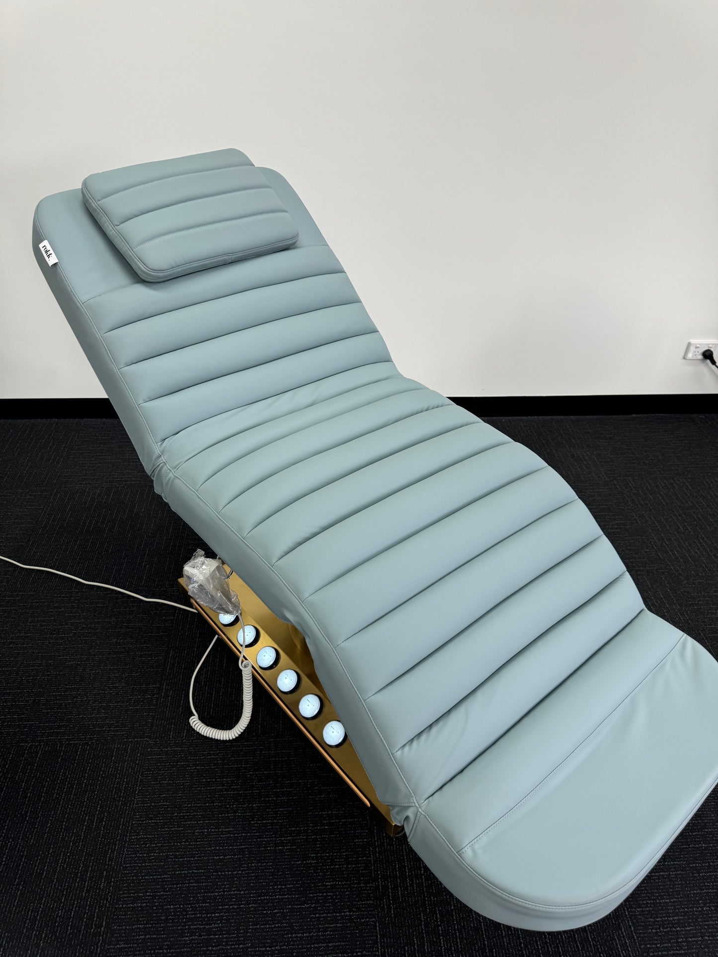 LUMINA LUXE BEAUTY BED (ELECTRIC)