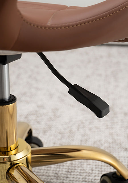 DIAMOND ESSENCE STOOL
