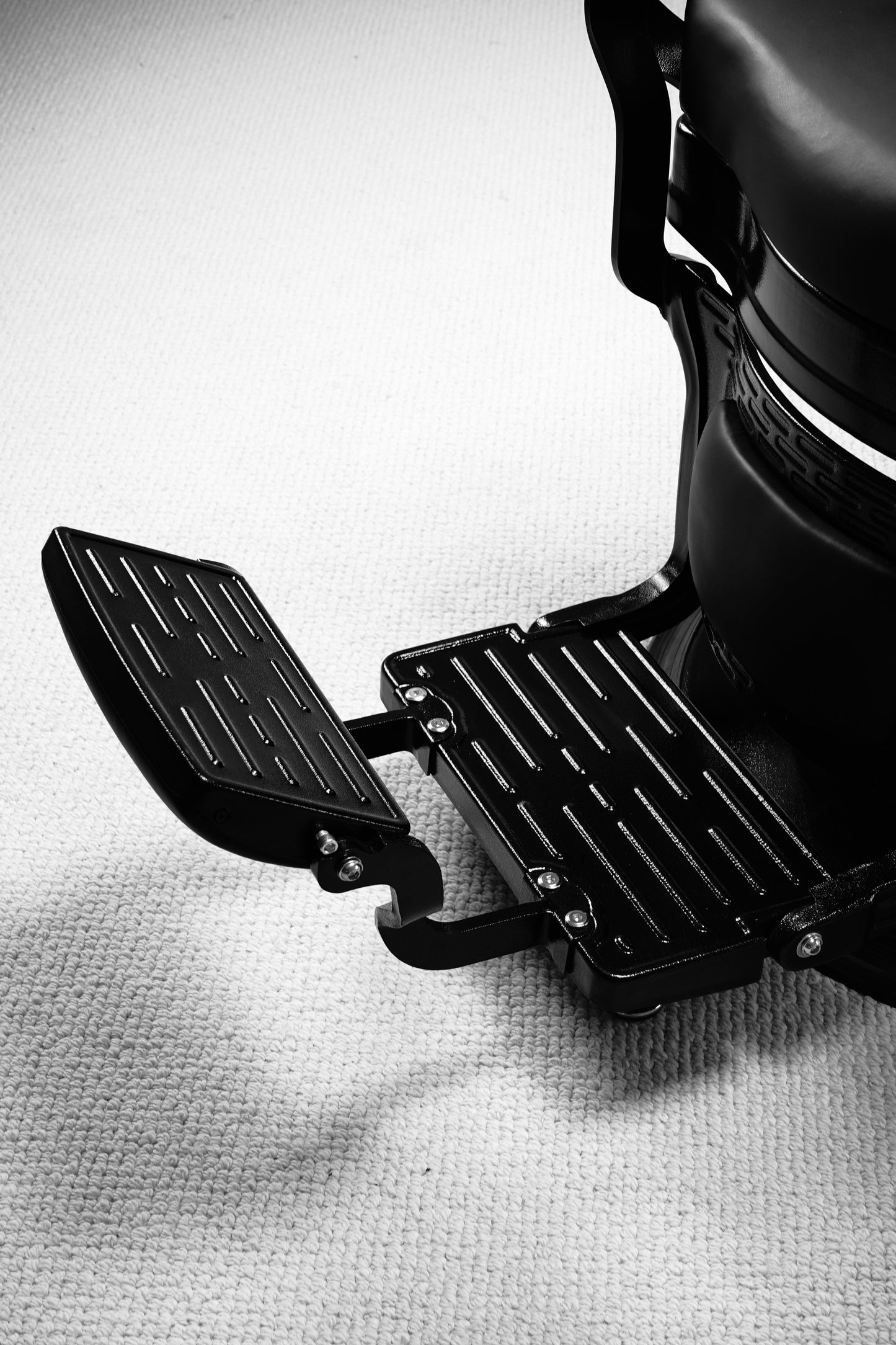 ROKK GRAND BARBER CHAIR