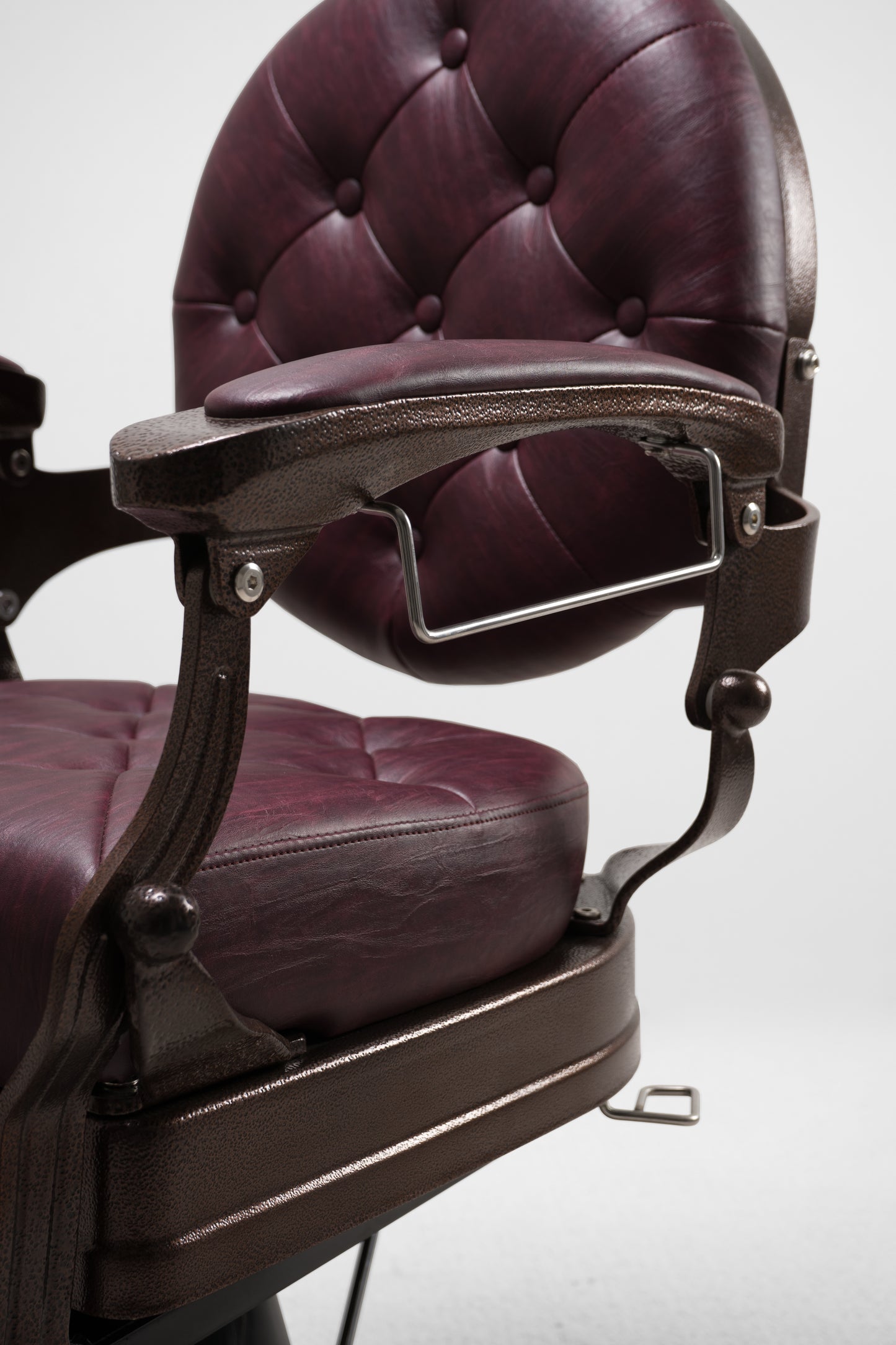 ROKK GRAND BARBER CHAIR