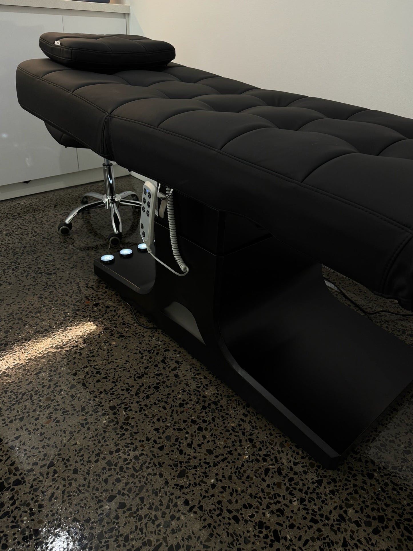4 x ROKK Eclipse Electric Treatment Beds – Near New – $2,500 Each
