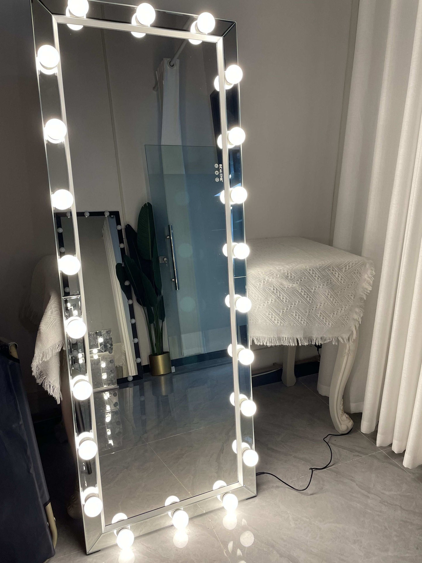 HOLLYWOOD LUXE GLAM EDGE MIRROR